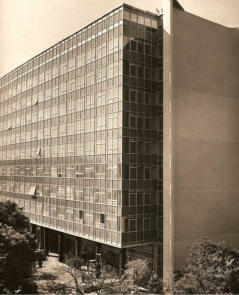 Головний корпус, 1974 р. Головний корпус, 1974 р.